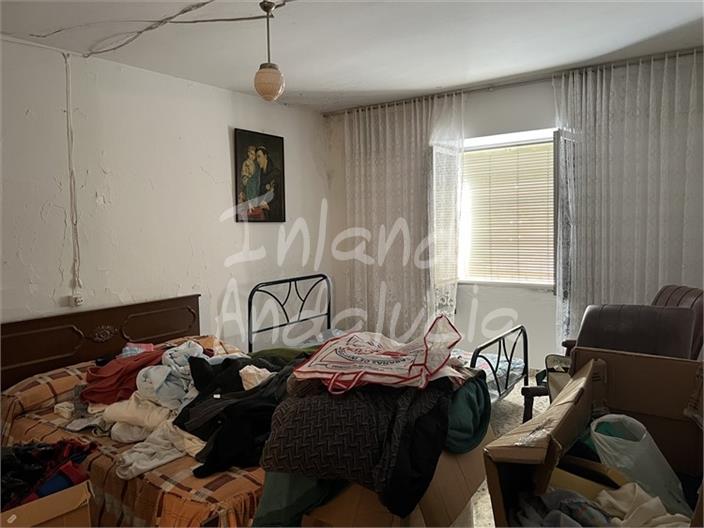 Image No.11-4 Bed House for sale