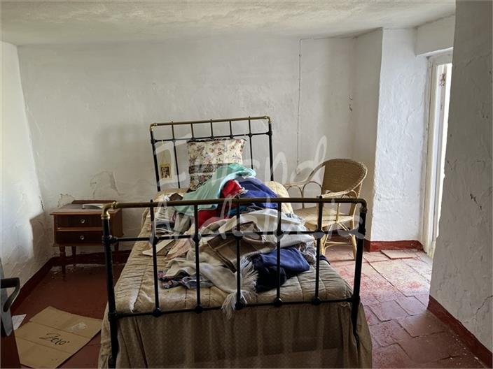 Image No.14-4 Bed House for sale