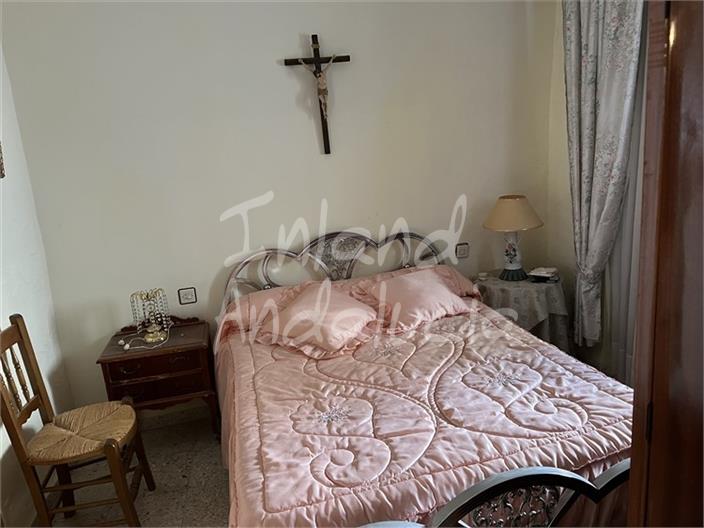 Image No.11-5 Bed House for sale