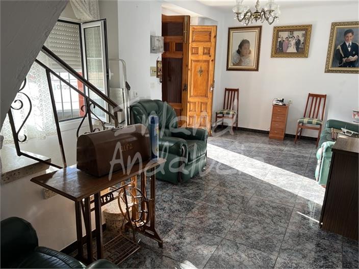 Image No.11-4 Bed House for sale