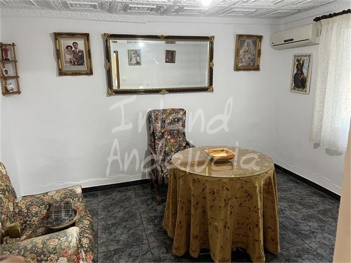 Image No.10-4 Bed House for sale