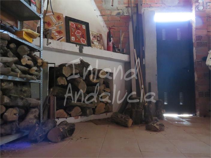 Image No.11-3 Bed House for sale