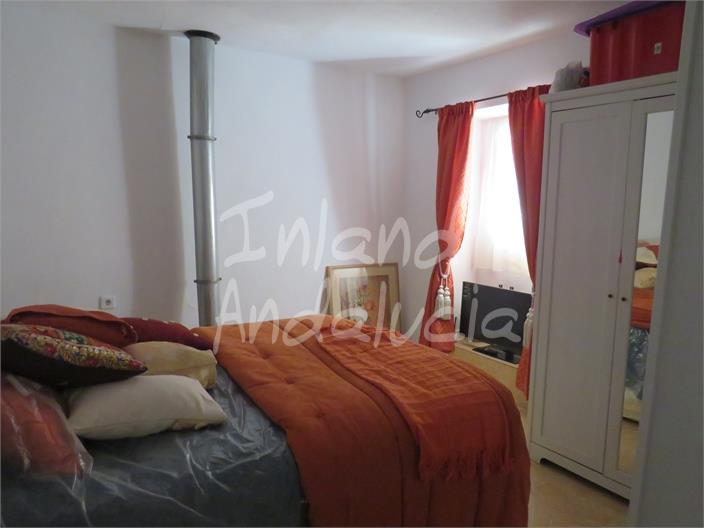 Image No.16-3 Bed House for sale