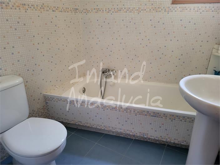 Image No.12-3 Bed Villa for sale