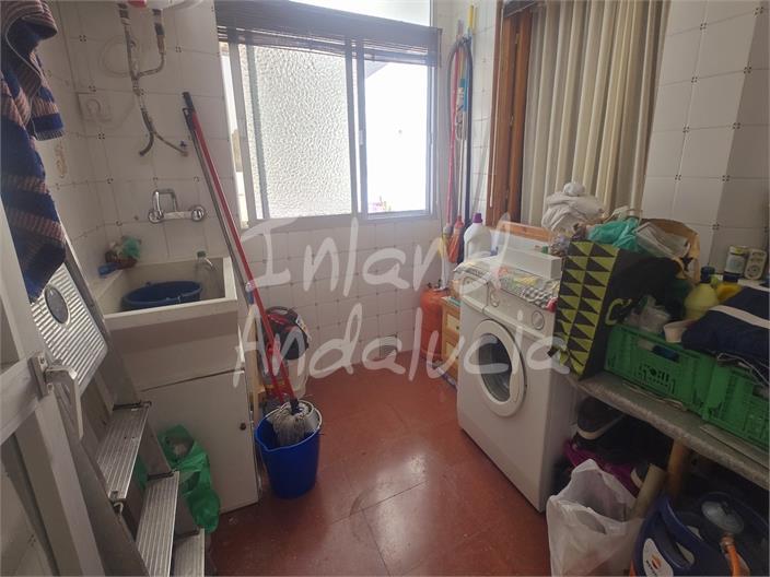 Image No.11-3 Bed Property for sale