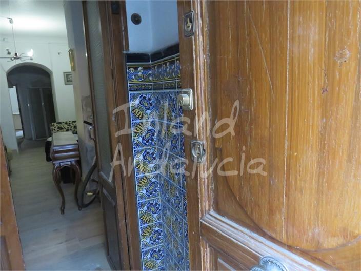 Image No.5-5 Bed House for sale