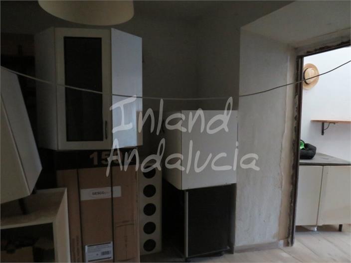 Image No.6-5 Bed House for sale