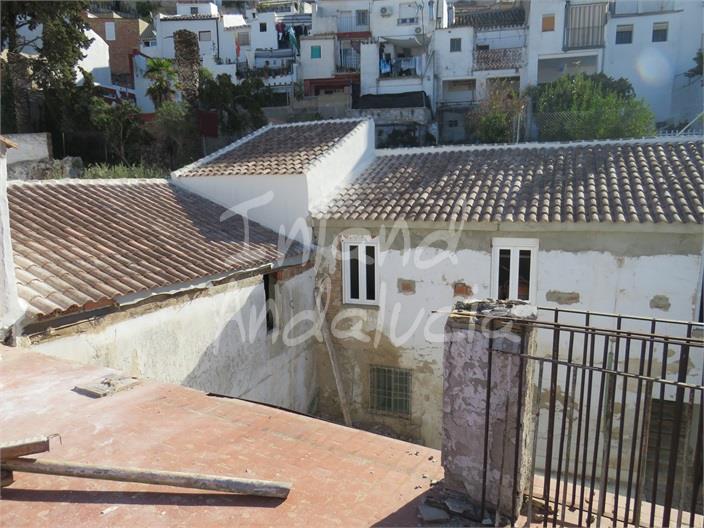 Image No.13-10 Bed House for sale