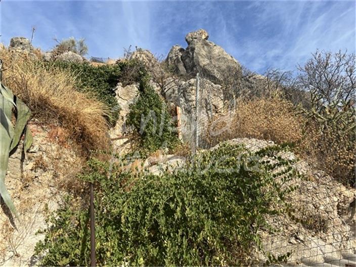 Image No.14-3 Bed House for sale