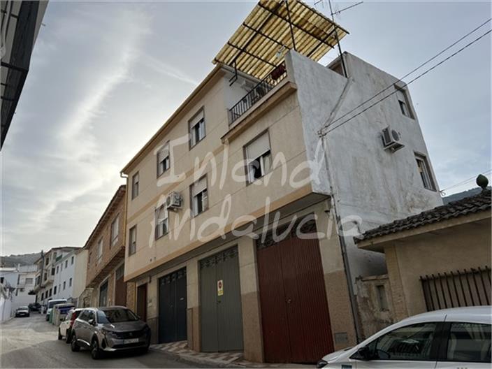 Image No.2-3 Bed House for sale