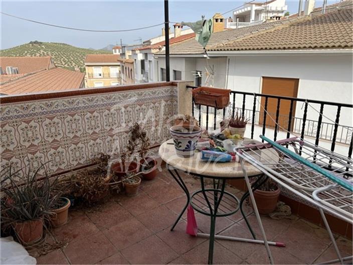 Image No.6-3 Bed House for sale