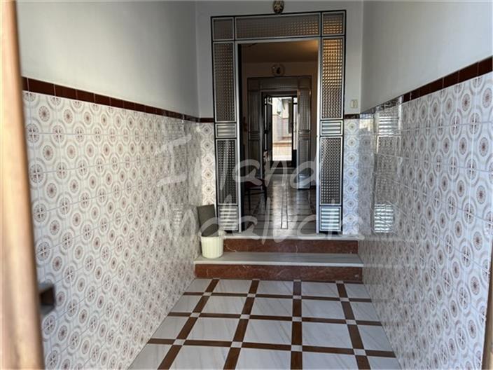 Image No.11-6 Bed House for sale