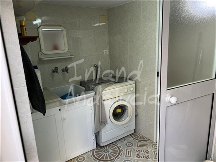 Image No.13-6 Bed House for sale