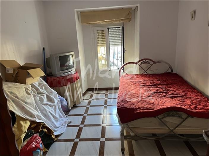 Image No.15-6 Bed House for sale