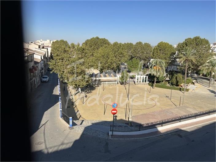 Image No.3-6 Bed House for sale