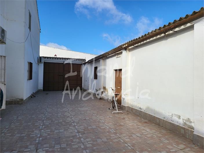 Image No.4-5 Bed House for sale