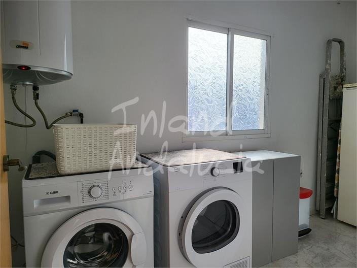 Image No.14-4 Bed House for sale