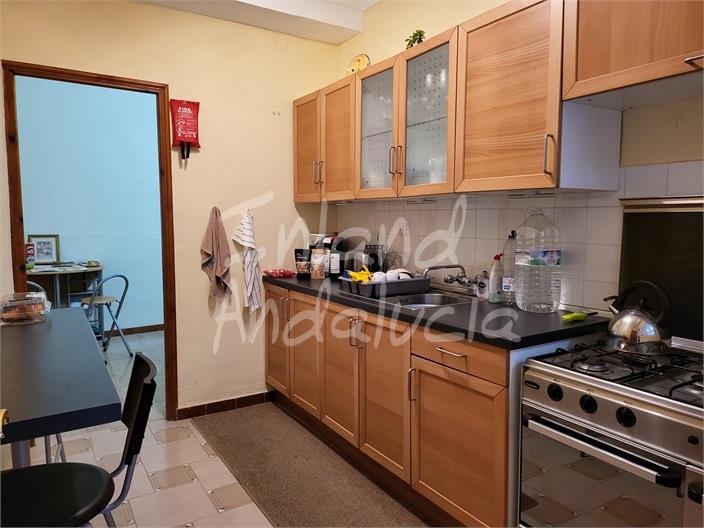 Image No.9-3 Bed House for sale