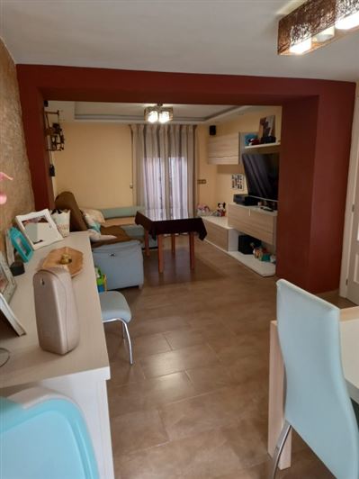 Image No.12-3 Bed Townhouse for sale