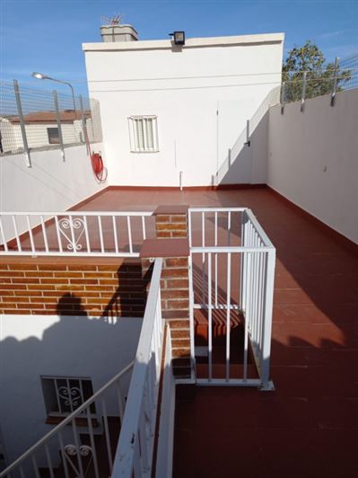 Image No.36-3 Bed Townhouse for sale