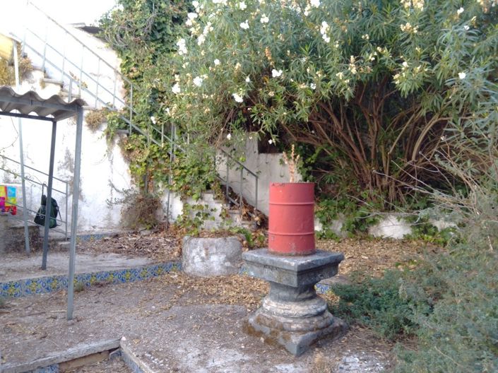 Image No.13-6 Bed Townhouse for sale