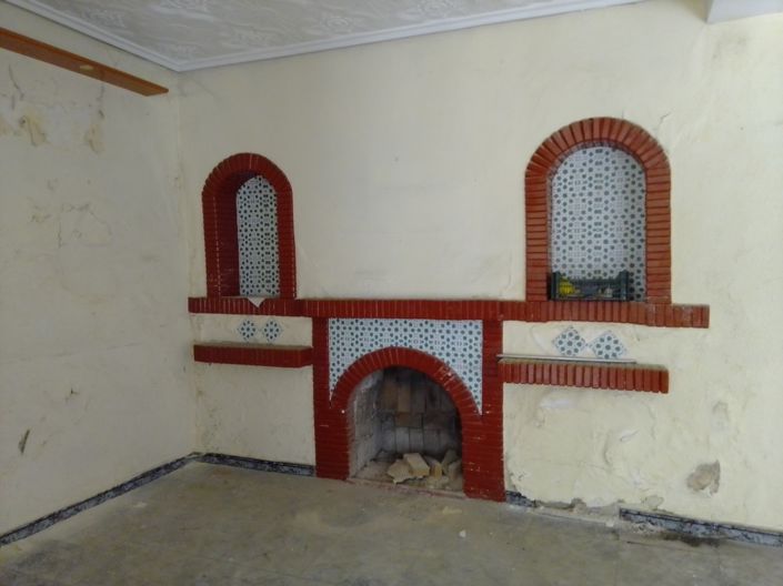 Image No.16-6 Bed Townhouse for sale