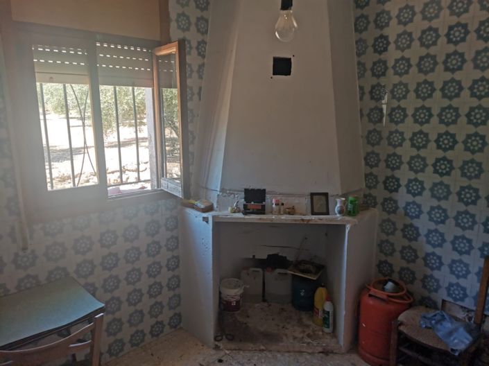 Image No.17-6 Bed Country House for sale