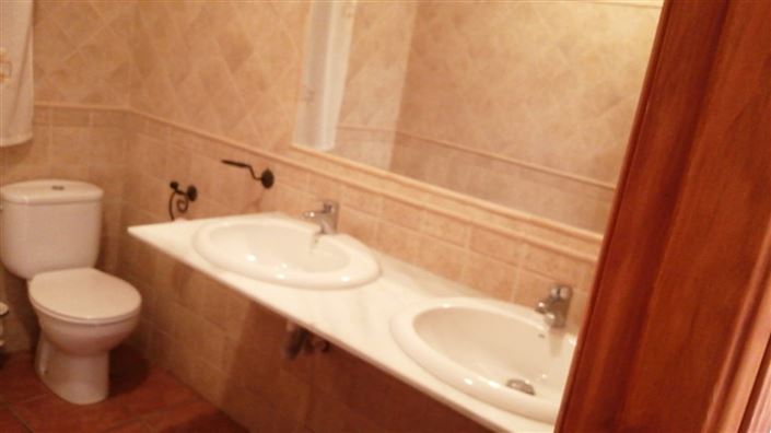 Image No.24-3 Bed Country Property for sale