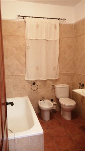 Image No.26-3 Bed Country Property for sale