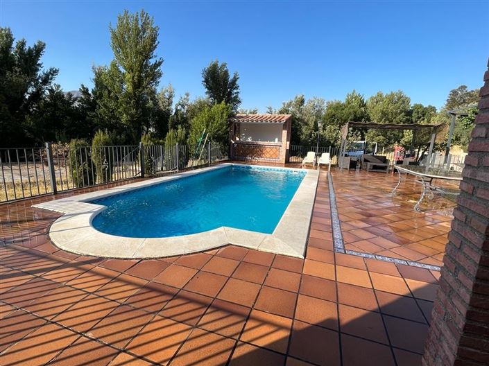 Image No.30-3 Bed Country Property for sale