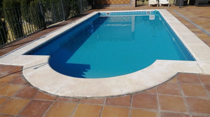 Image No.31-3 Bed Country Property for sale