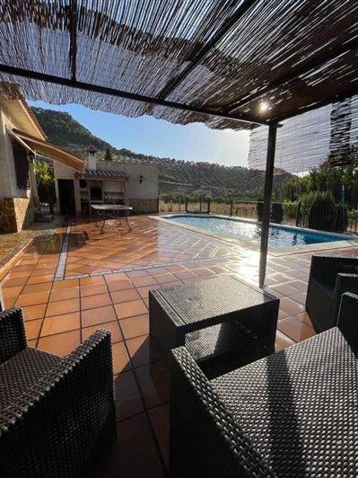 Image No.37-3 Bed Country Property for sale