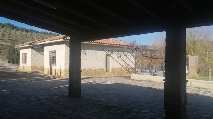 Image No.41-3 Bed Country Property for sale