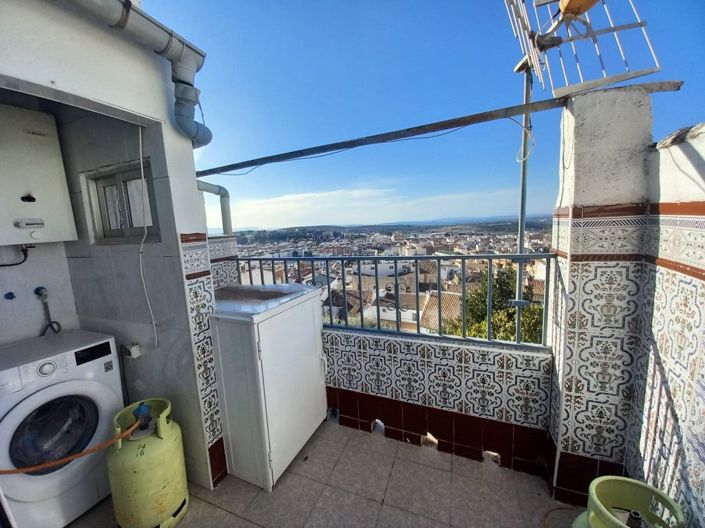 Image No.11-2 Bed Townhouse for sale