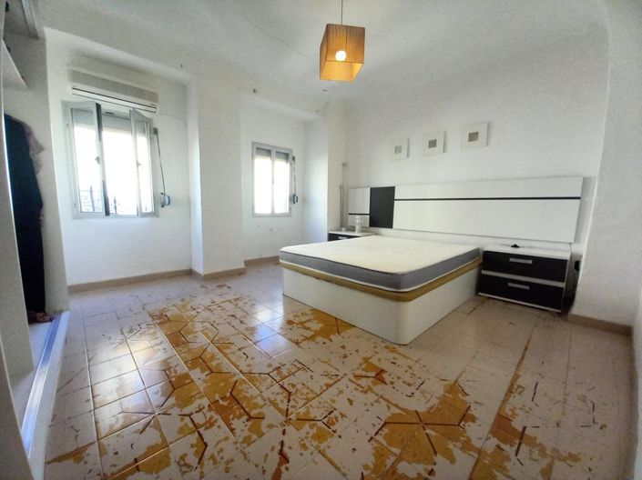 Image No.15-2 Bed Townhouse for sale