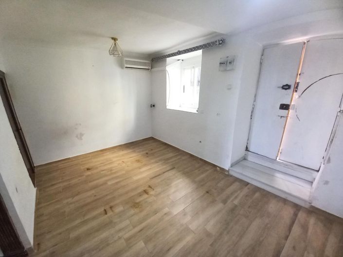 Image No.4-2 Bed Townhouse for sale