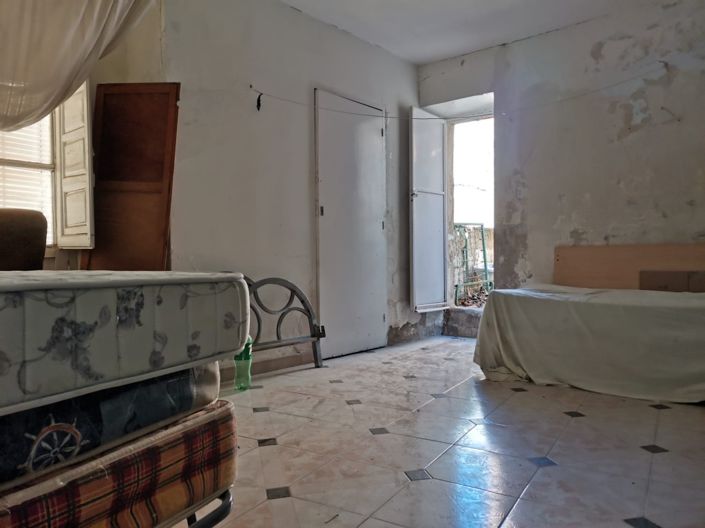 Image No.35-4 Bed Townhouse for sale