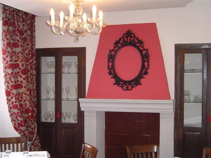 Image No.2-4 Bed Commercial for sale