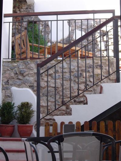 Image No.4-4 Bed Commercial for sale