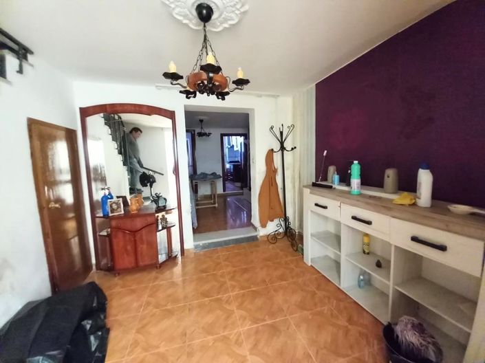 Image No.7-4 Bed Townhouse for sale