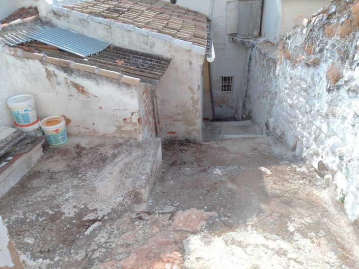 Image No.12-5 Bed Townhouse for sale