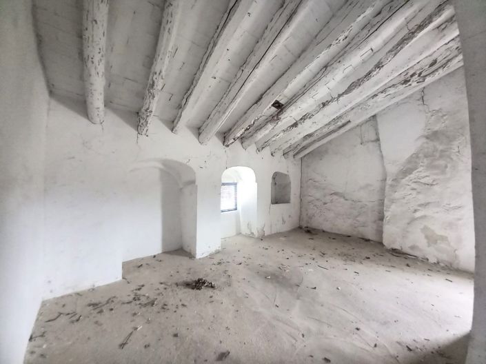 Image No.24-2 Bed Townhouse for sale