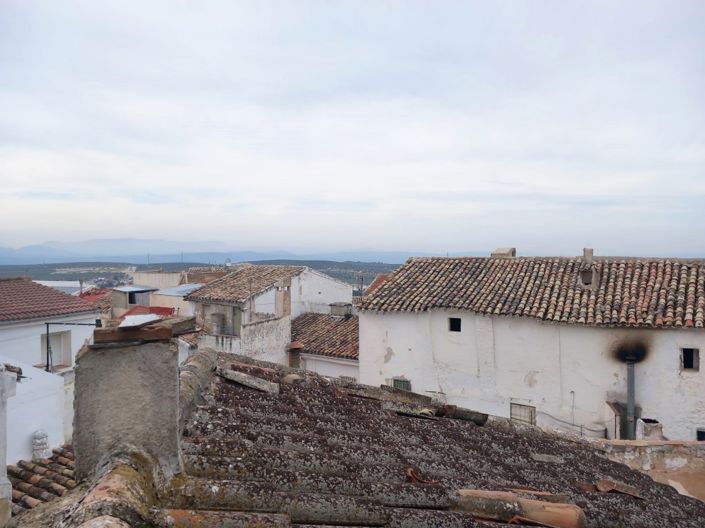 Image No.26-2 Bed Townhouse for sale