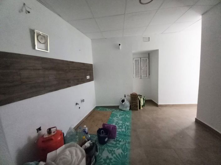 Image No.8-2 Bed Townhouse for sale