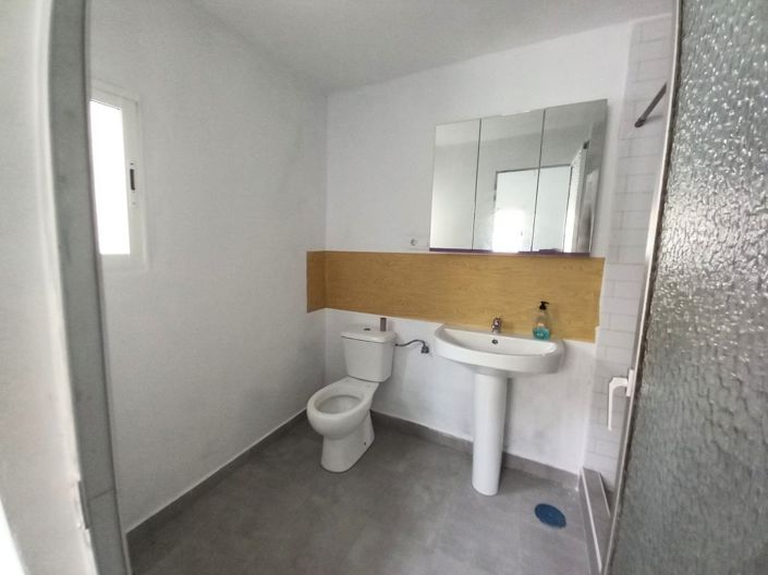 Image No.10-2 Bed Townhouse for sale