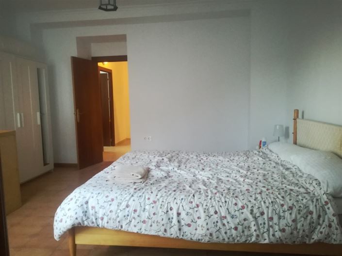 Image No.6-6 Bed Townhouse for sale