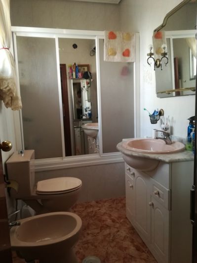 Image No.6-3 Bed Commercial for sale