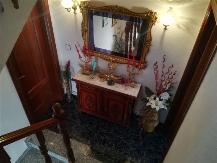 Image No.11-4 Bed Townhouse for sale