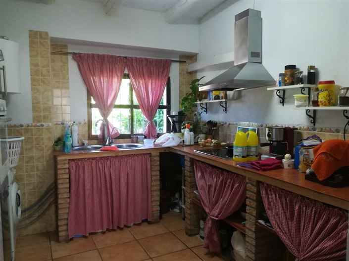 Image No.7-5 Bed Country Property for sale