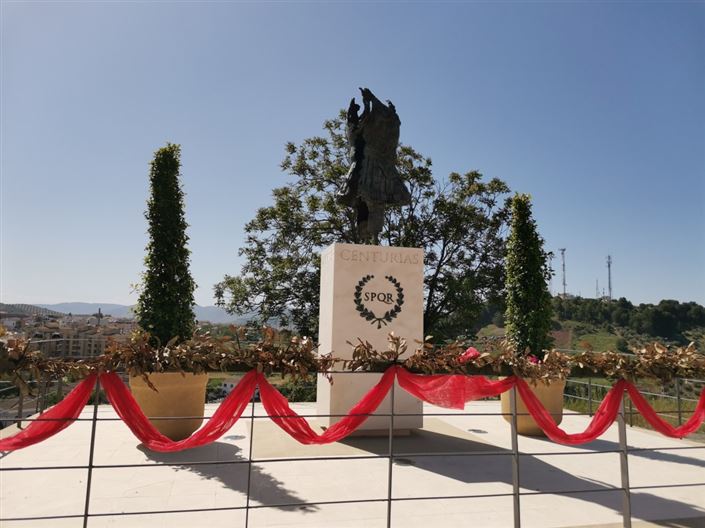 Image No.17-6 Bed Townhouse for sale